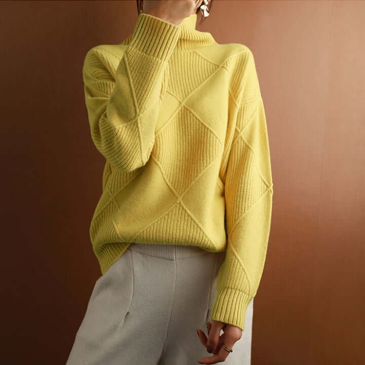 Handgestrickter Rollkragenpullover