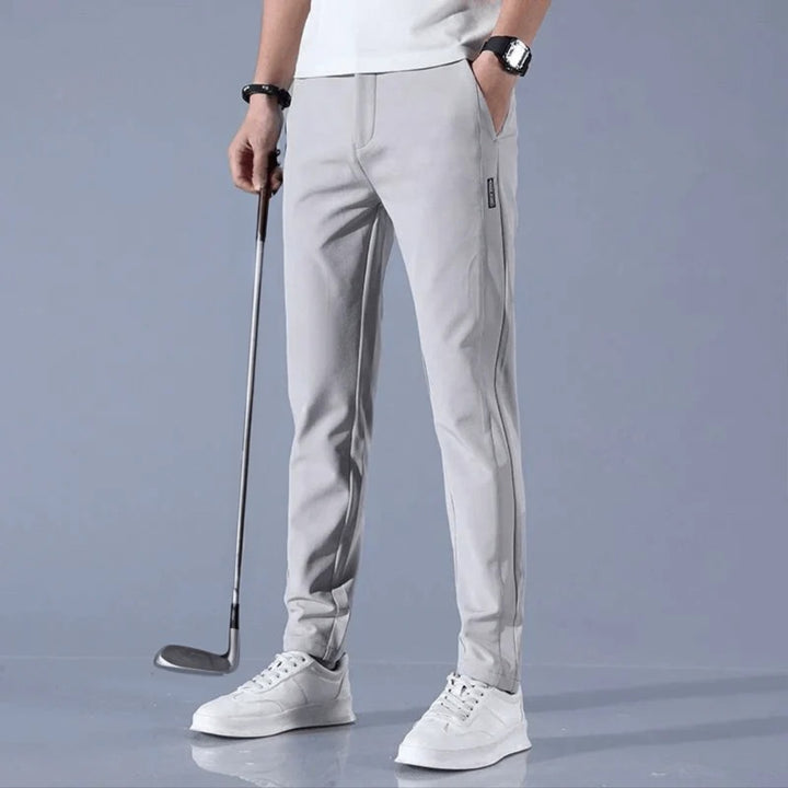 Moderne Golfhose für Herren