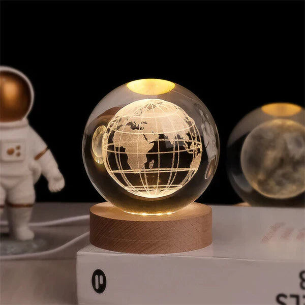 Lichtkugel mit 3D-Mondgravur – Astronauten-Dekoration