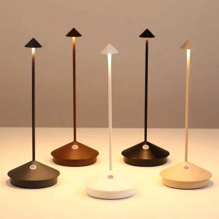 Moderne LED-Tischlampe