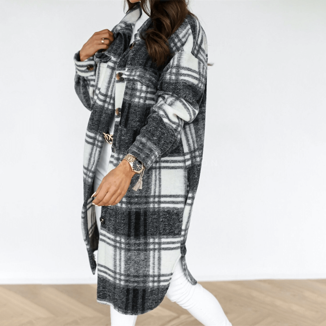 Stylischer Karomantel für Damen