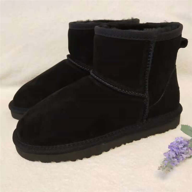 Wärmende Knöchelhohe Winterstiefel in Wildleder-Optik