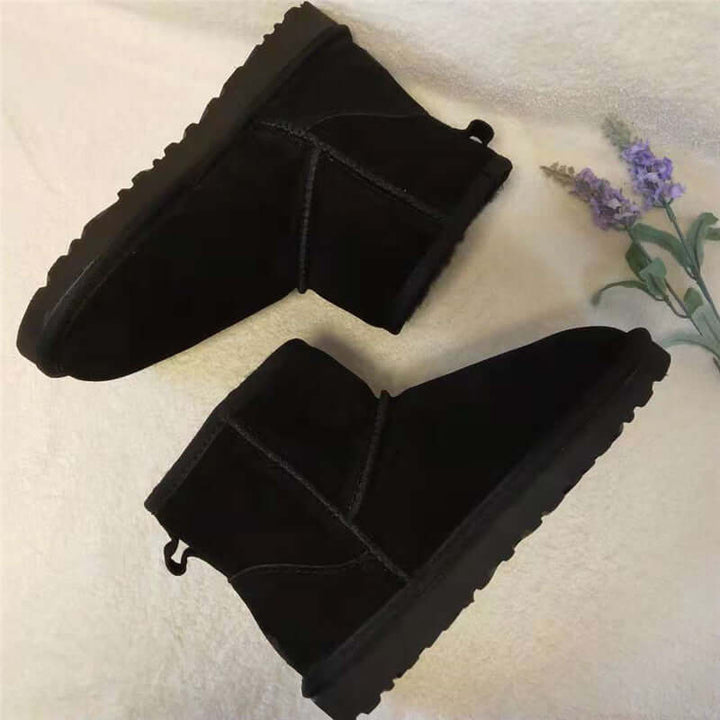 Wärmende Knöchelhohe Winterstiefel in Wildleder-Optik