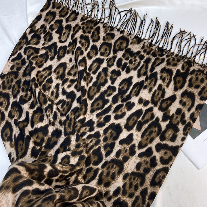 Leopard Print Wollschal