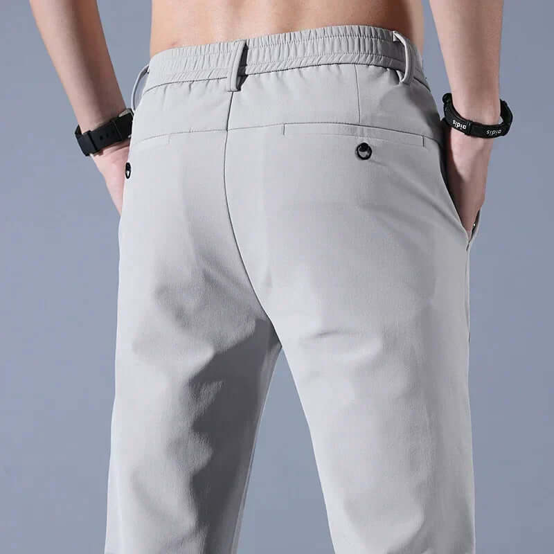 Moderne Golfhose für Herren