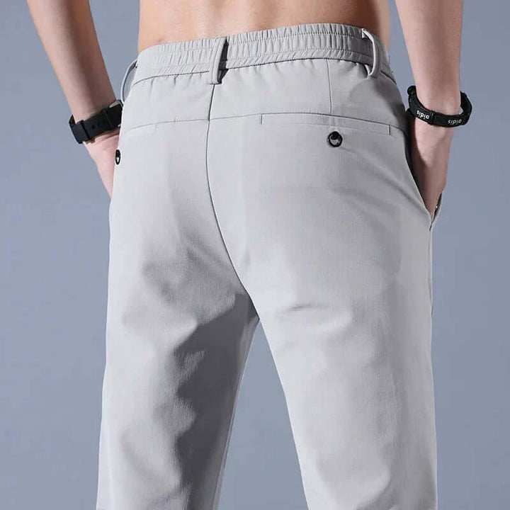 Moderne Golfhose für Herren