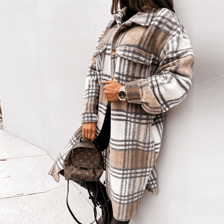 Stylischer Karomantel für Damen