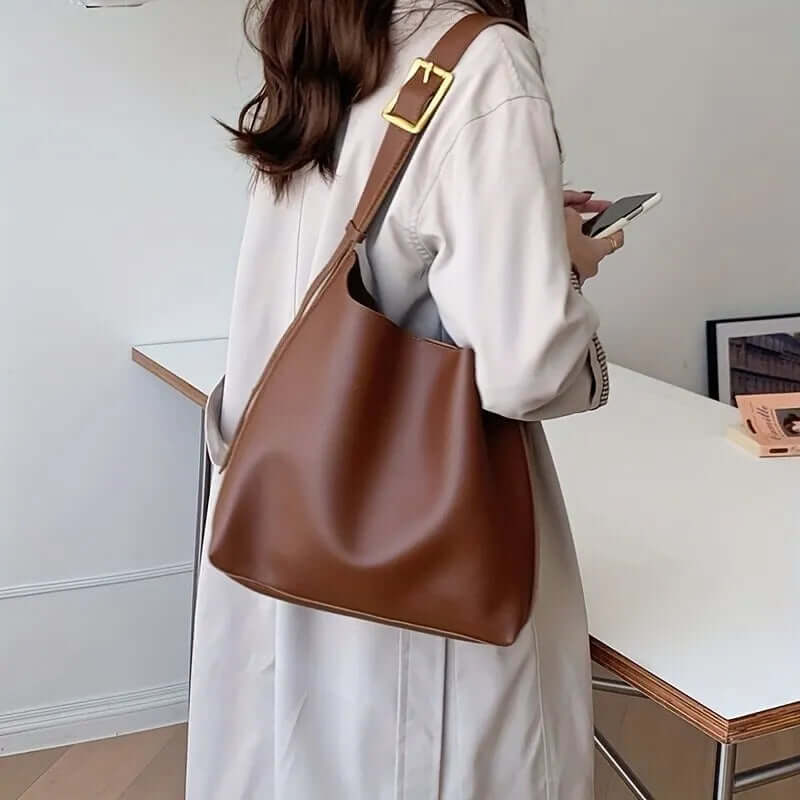 Stilvolle und Funktionale Schultertasche aus Kunstleder