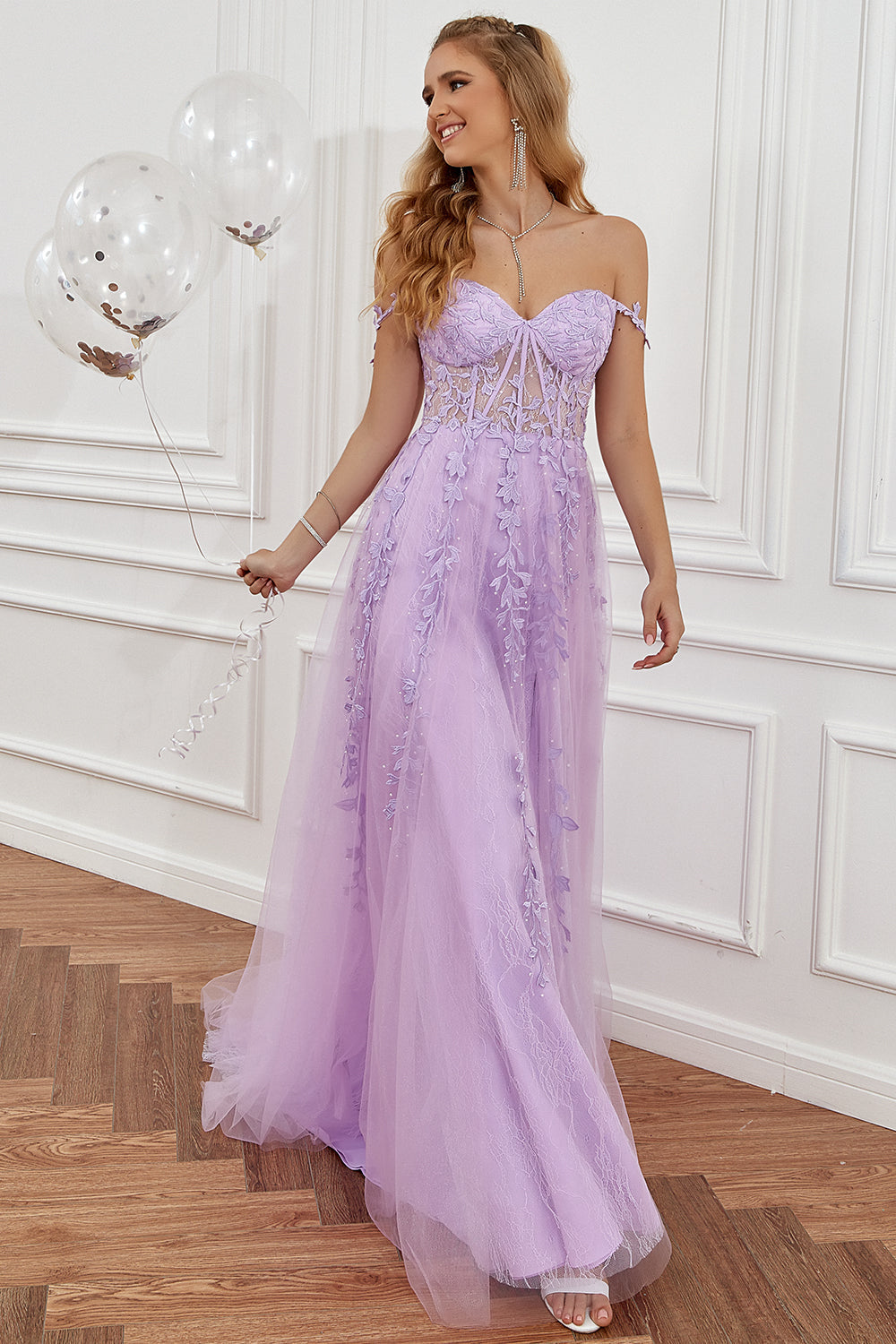 "A-Linien Ballkleid mit luxuriösen Sophie-Applikationen in schimmerndem Rosa, perfekt für Galas und Hochzeiten"