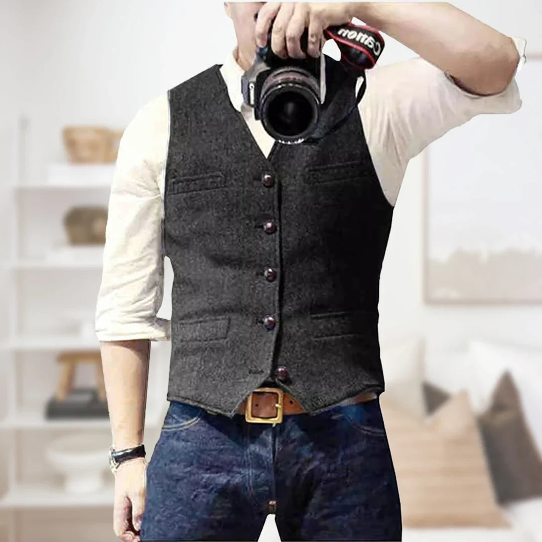 "Ärmellose Herren Vintage-Weste mit elegantem Knopfverschluss, perfekt für stilvolle und vielseitige Looks."