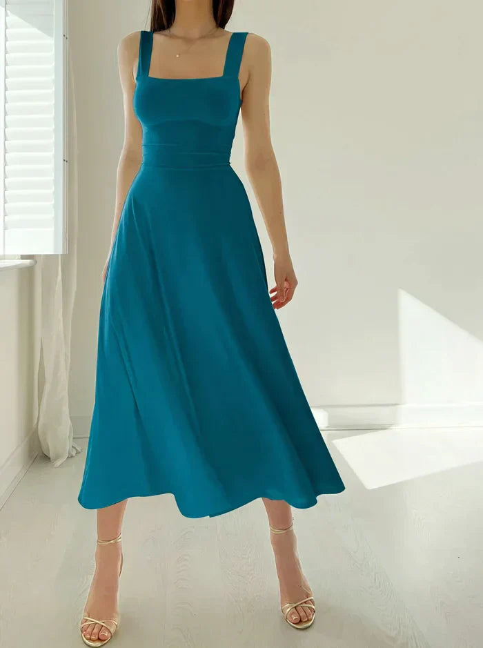 Ärmelloses Damen-Sommerkleid, elegant und vielseitig in A-Linie mit schmeichelnder Passform, für stilvolle Anlässe.