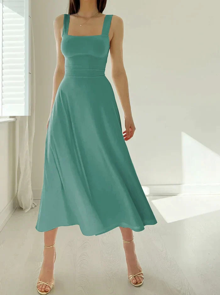 Ärmelloses Damen-Sommerkleid, elegant und vielseitig in A-Linie mit schmeichelnder Passform, für stilvolle Anlässe.