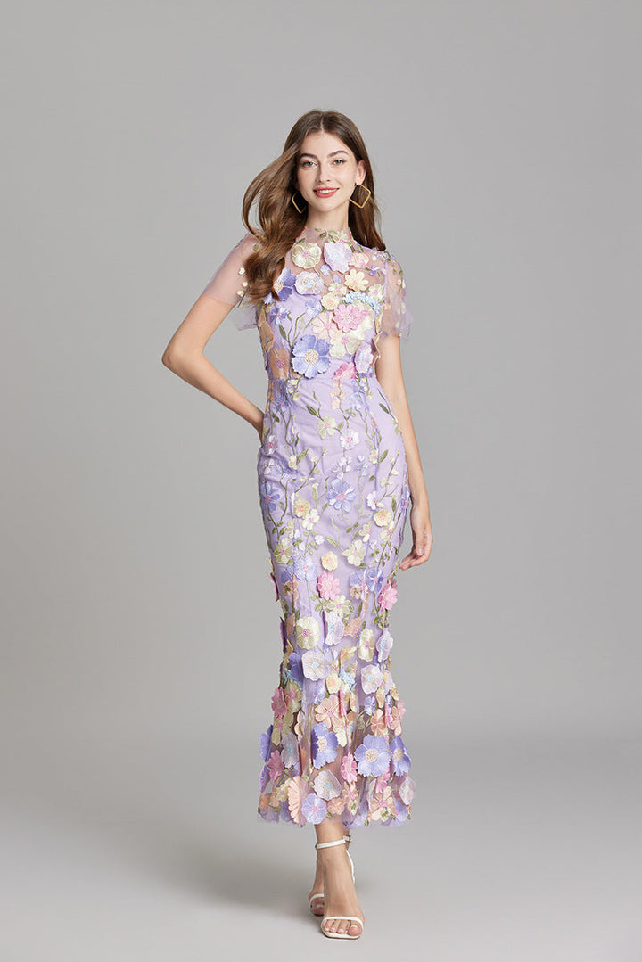 "Ärmelloses Damenkleid, elegant bestickt, fließende Silhouette, vielseitig für jede Gelegenheit"