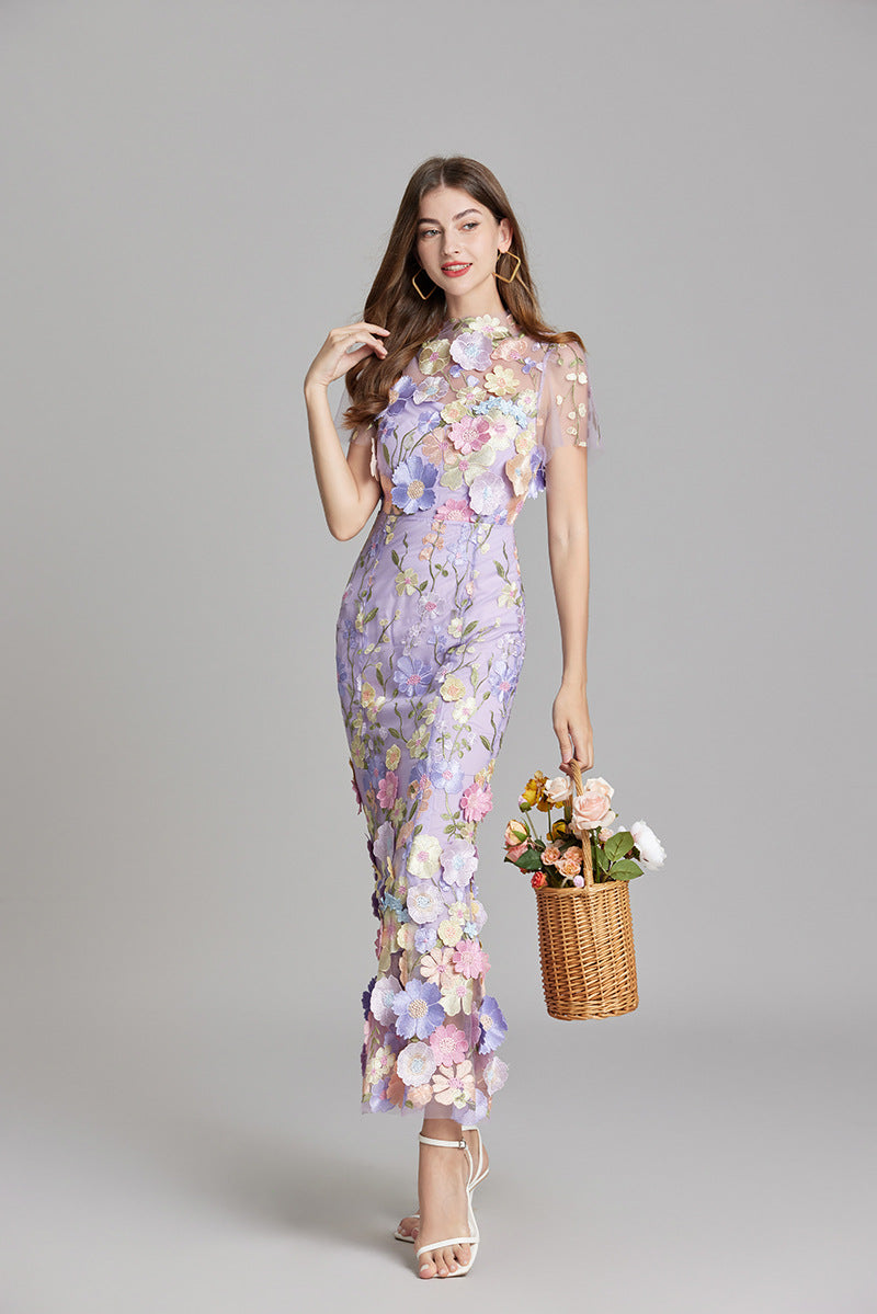 "Ärmelloses Damenkleid, elegant bestickt, fließende Silhouette, vielseitig für jede Gelegenheit"