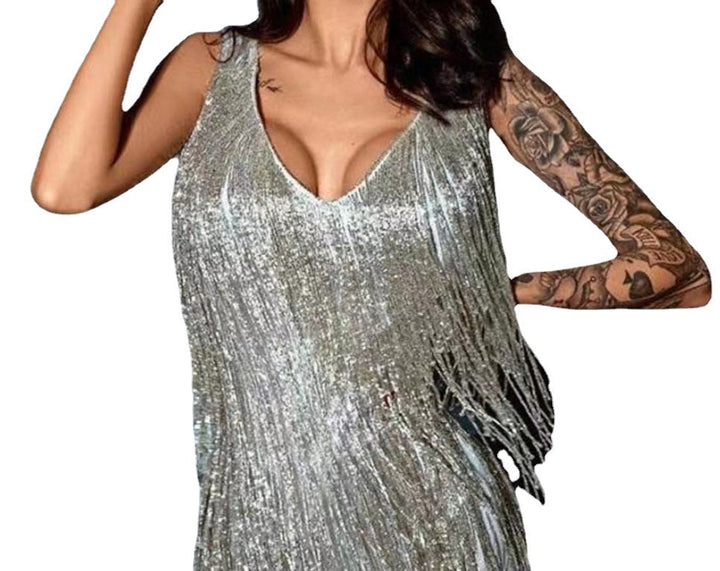 Ärmelloses Minikleid mit fröhlichem V-Ausschnitt und lebhaften Rüschenquasten; perfekt für den Frühlingslook.