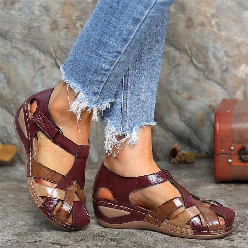 Atmungsaktive Damen-Sandalen aus leichtem Material, offenes Design, gepolstertes Fußbett, ideal für sommerliche Tage.