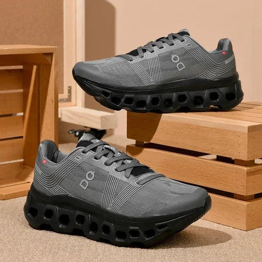 Atmungsaktive, leichte Herrensneakers in Dunkelgrau, Graugrün, Khaki und Schwarz für Komfort und Stil im Alltag.