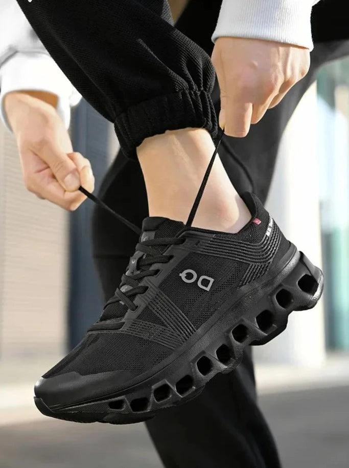 Atmungsaktive, leichte Herrensneakers in Dunkelgrau, Graugrün, Khaki und Schwarz für Komfort und Stil im Alltag.