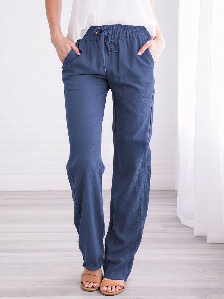 "Atmungsaktive Sommerhose für Damen in elegantem Design, leicht, luftdurchlässig für maximalen Komfort an heißen Tagen."