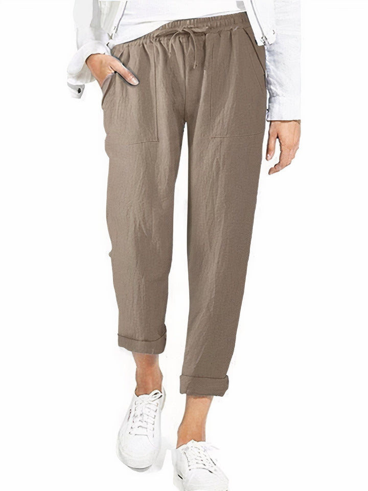 "Atmungsaktive Sommerhose für Damen in elegantem Design, leicht, luftdurchlässig für maximalen Komfort an heißen Tagen."