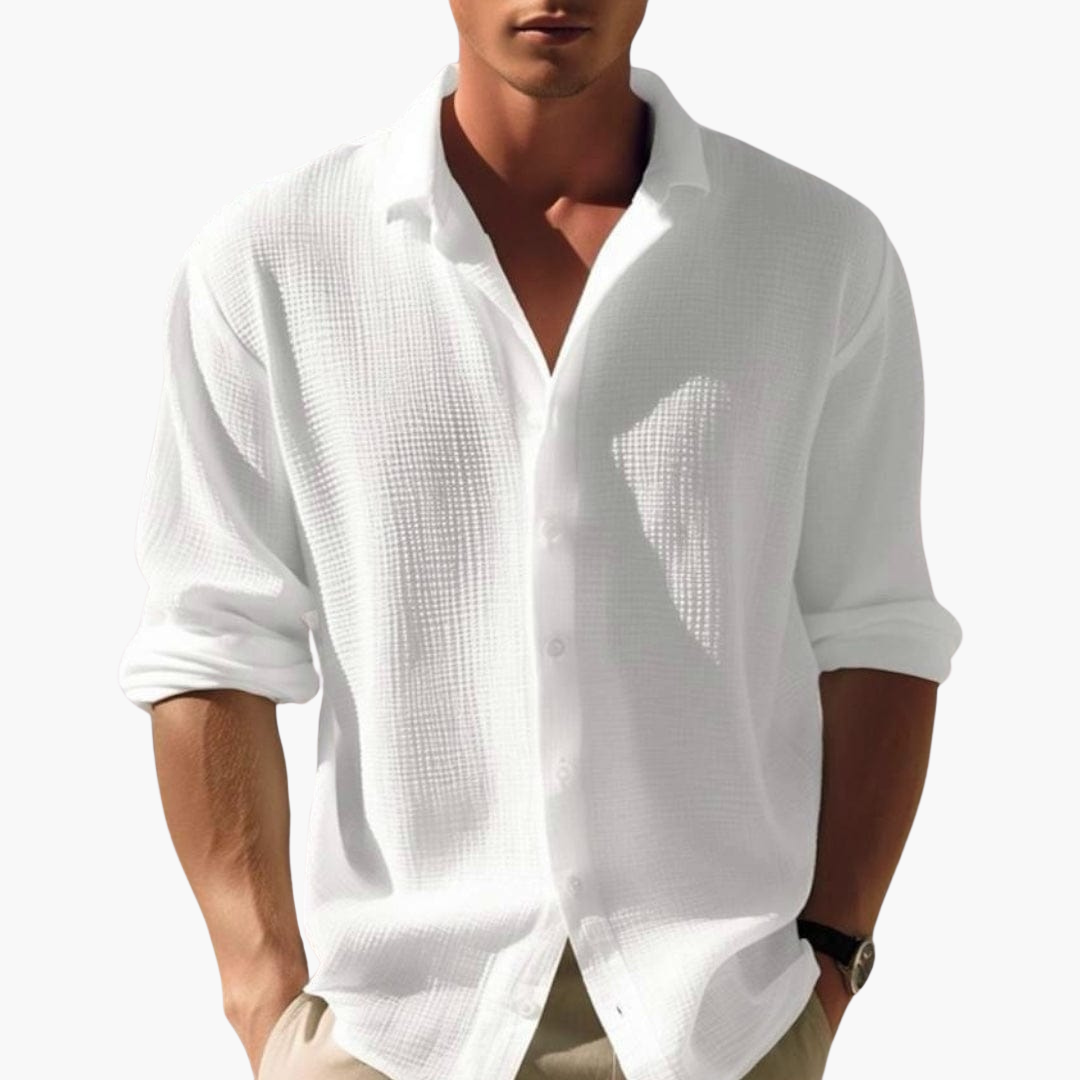 Atmungsaktives Herren Sommerhemd, leichtes Baumwollmaterial, kurzer Kragen, Regular Fit, ideal für warme Tage.