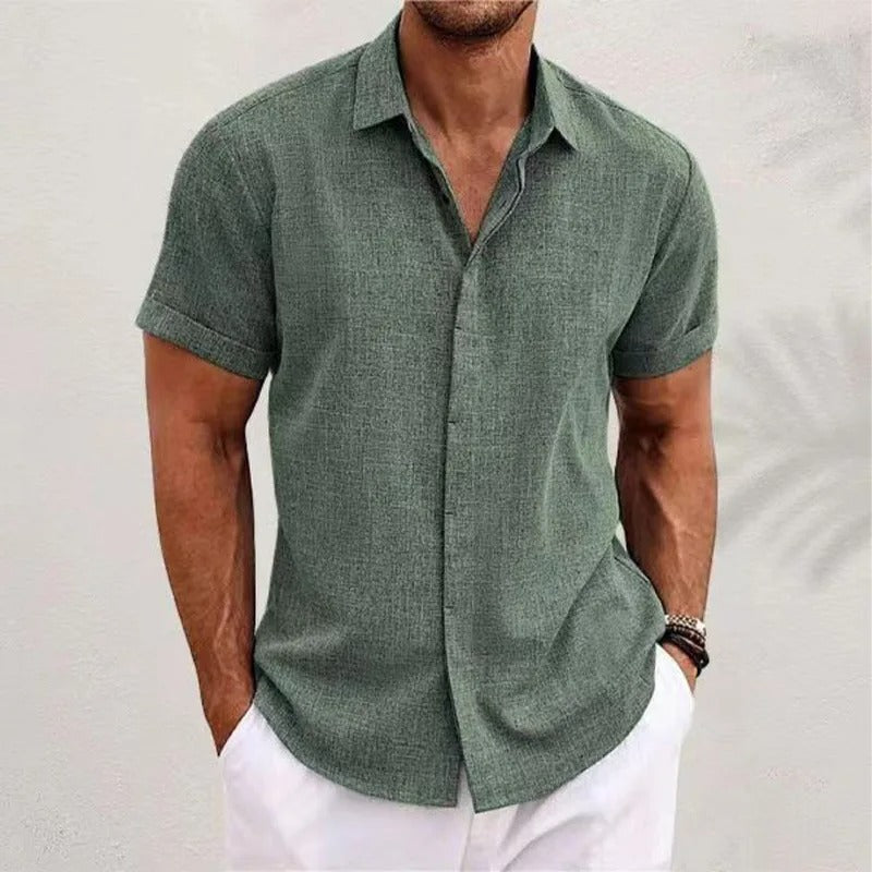 "Atmungsaktives Sommer Polo-Shirt für Herren in elegantem Design, ideal für warme Tage, erhältlich in vielen Farben."