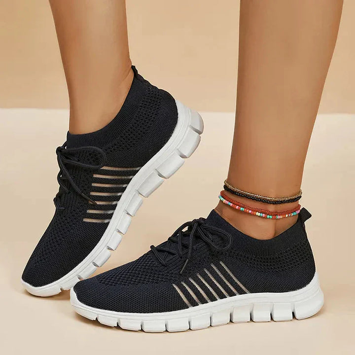 "Bequeme orthopädische Damen Sneaker aus atmungsaktivem Mesh mit modischem Design in verschiedenen Farben."