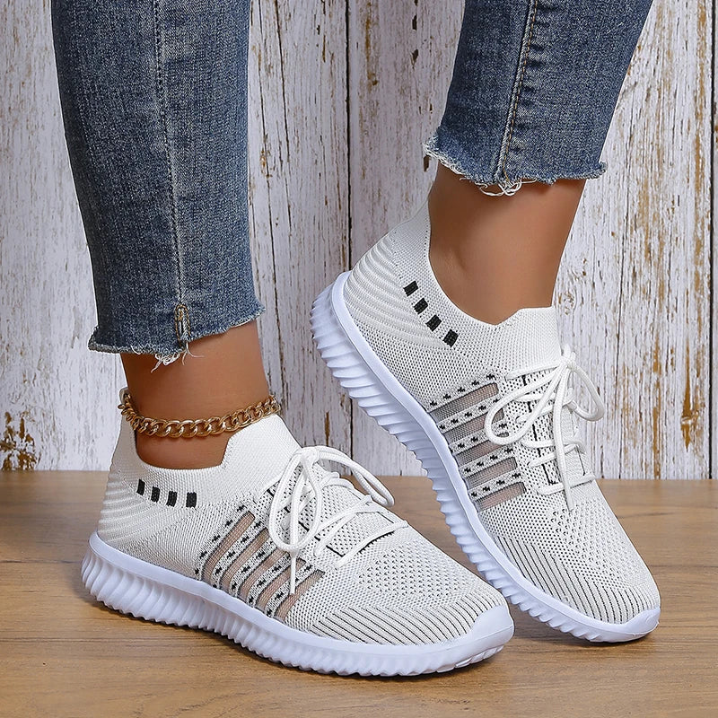 "Bequeme orthopädische Damen Sneaker aus atmungsaktivem Mesh mit modischem Design in verschiedenen Farben."