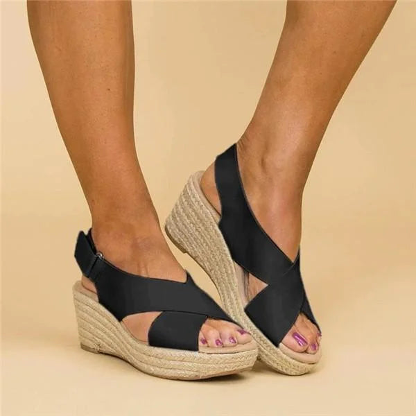 "Bequeme orthopädische Damensandalen in Beige mit Keilabsatz und verstellbaren Riemen für optimalen Komfort und Unterstützung