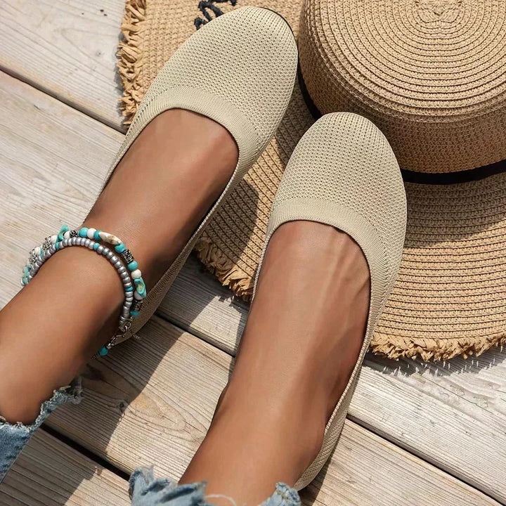 "Bequeme orthopädische Damenschuhe zum Hineinschlüpfen in elegantem Design mit rutschfester Sohle für besten Halt."