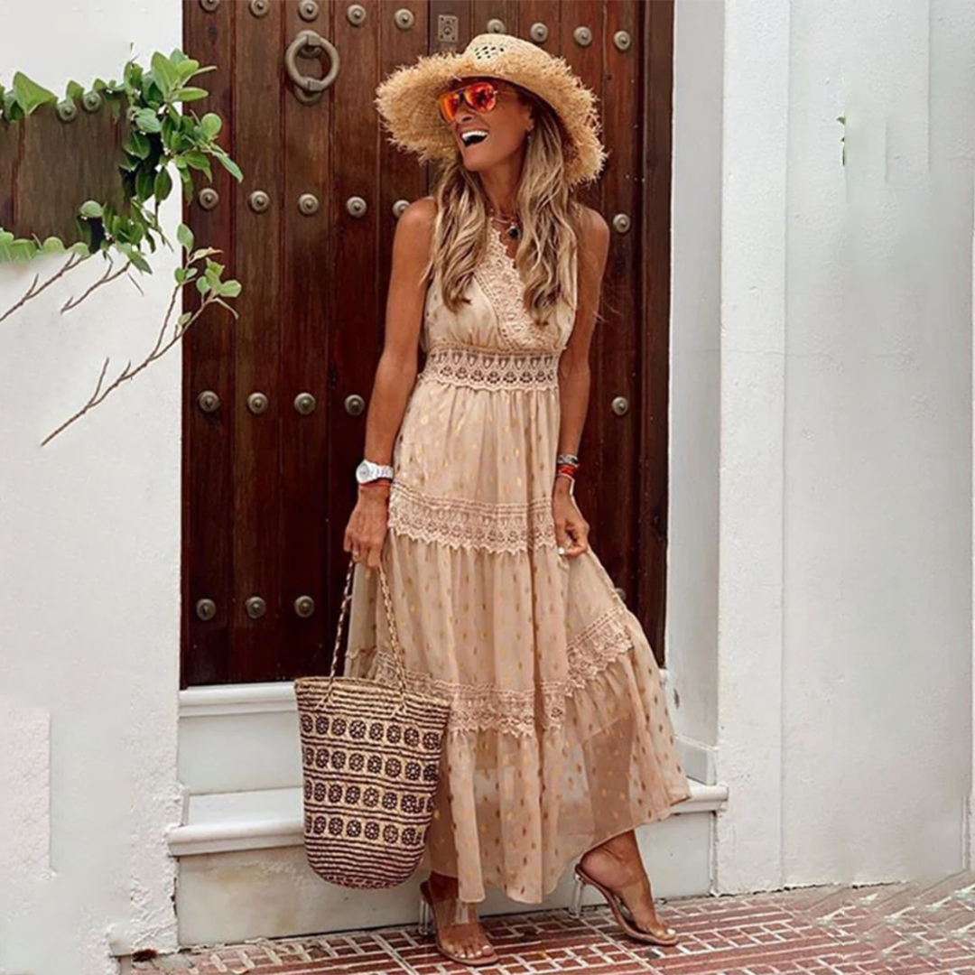 Boho-Sommerkleid Damen in Blau, locker geschnitten mit fein gearbeiteten Details, ideal für stilvolle Sommer-Tage.