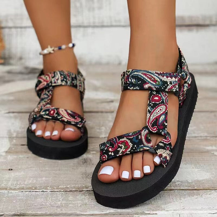 "Bunte orthopädische Sandalen mit Strasssteinen, T-Riemen-Design, flacher Sohle für Damen in leuchtenden Sommerfarben"