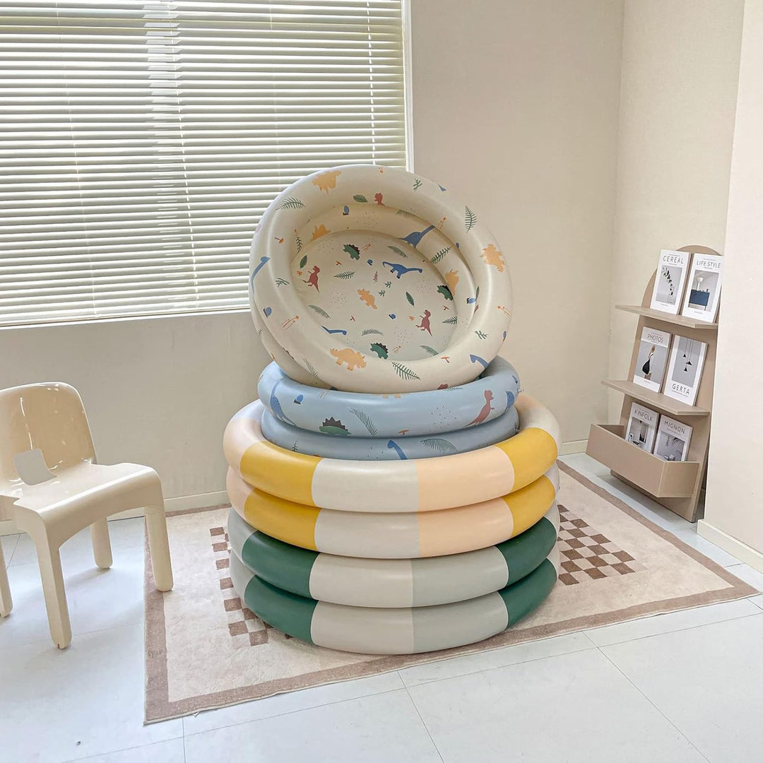 "Buntes aufblasbares Kinderwasserspielzeug für Sommer, ideal für Garten, zeigt fröhliche Muster und sicheren Spielspaß."