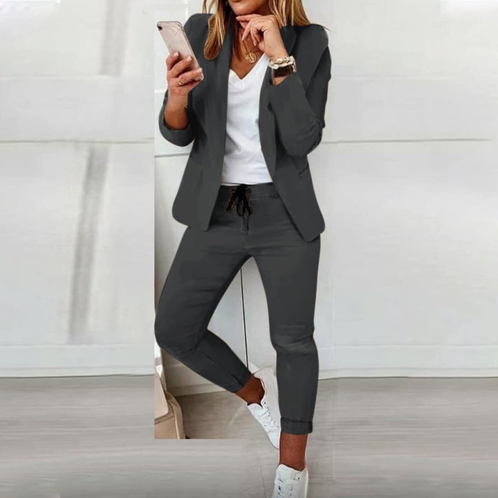 "Damen Blazer-Set elegant & komfortabel in Schwarz, bestehend aus strukturiertem Blazer und fließender Hose, verschiedene Far
