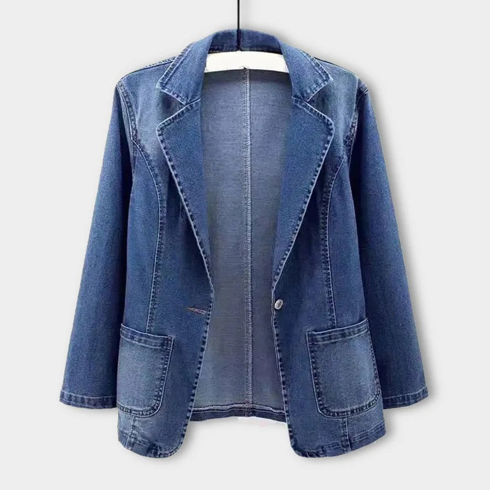 Damen-Denim-Blazer in Blau, eleganter Schnitt, urbaner Touch, ideal für Büro und Freizeit, vielseitig und stylisch.