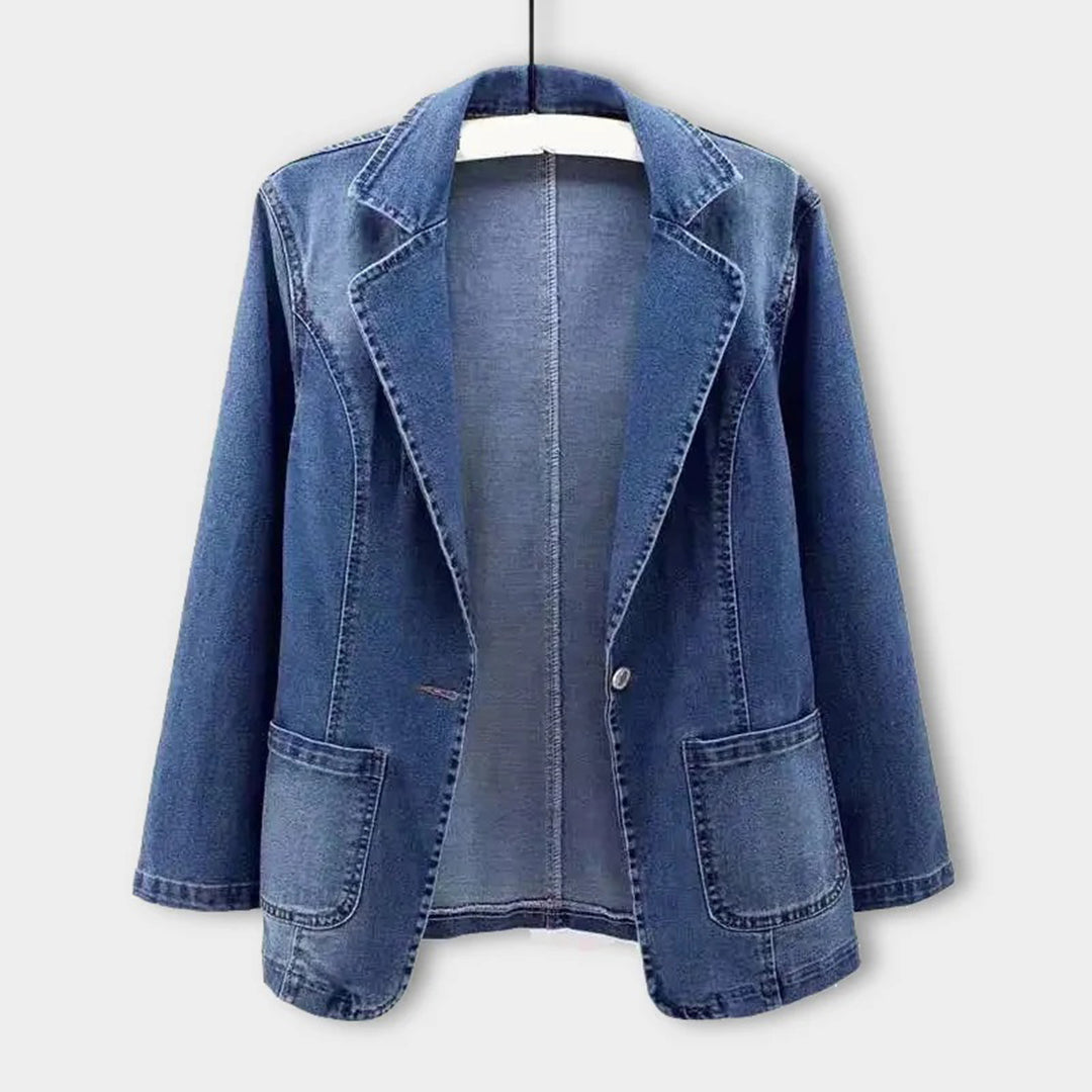 Damen-Denim-Blazer in Blau, eleganter Schnitt, urbaner Touch, ideal für Büro und Freizeit, vielseitig und stylisch.