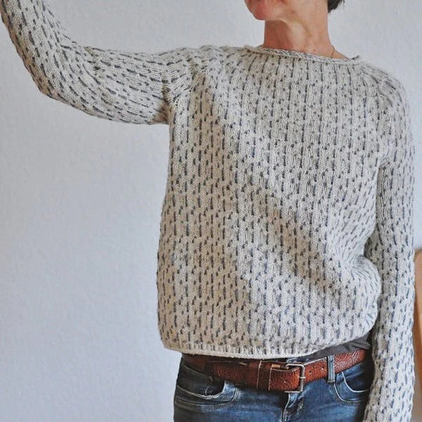 Damen Gestrickter Pullover in enger Passform, weiches Material, beige Farbe, stylisch und bequem für jeden Anlass.