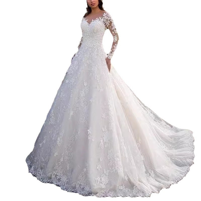 "Damen Hochzeitskleid aus eleganter Spitze mit voluminösem Rock, V-Ausschnitt und langen Ärmeln für romantische Hochzeiten."