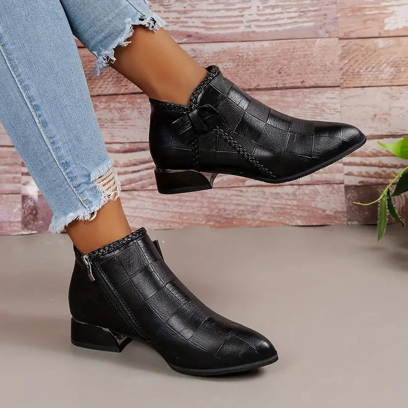"Damen knöchelhohe Schuhe, niedriger Absatz, elegantes Design, schwarz, bequem für Alltag und Events"