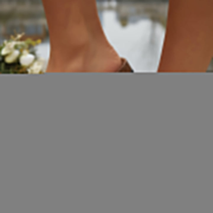 "Damen Kork-Sandalen mit Schnallenriemen, stilvoll und komfortabel, perfekt für Sommeroutfits, in elegantem Design."