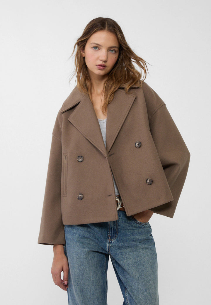 "Damen kurze Jacke Doppelbrust mit elegantem Schnitt, hochwertige Verarbeitung, ideal für vielfältige Gelegenheiten."