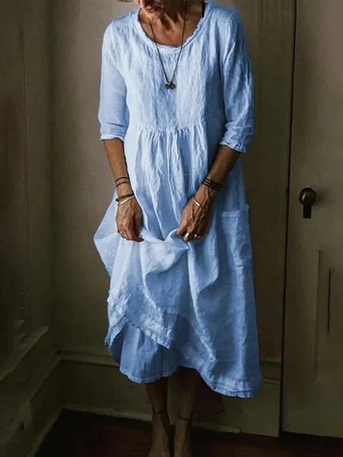 "Damen Leinenkleid, leicht und elegant, ideal für Sommer; stilvolles Design, atmungsaktiver Stoff, perfekt für warme Tage."