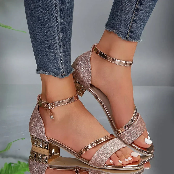 "Damen Orthopädische Sandalen, ergonomische Fersenstruktur, Klettverschluss, modisches Design, in Gold und Roségold."