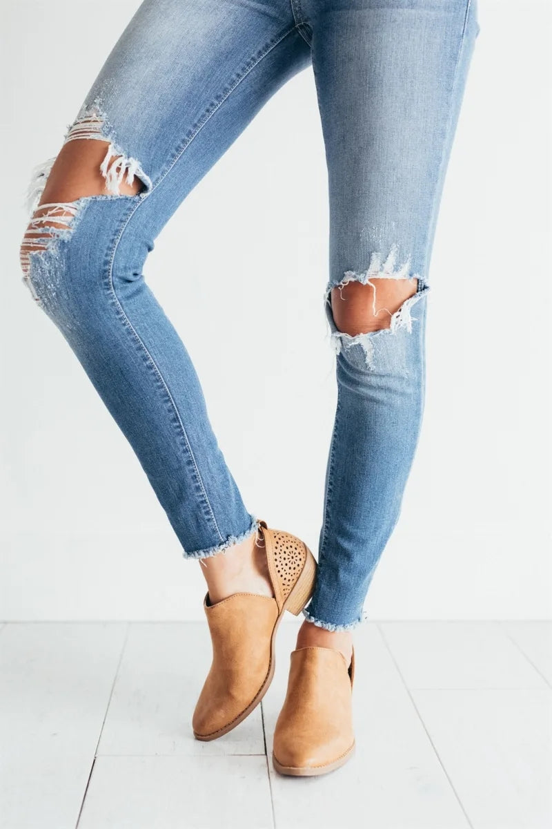 "Damen orthopädische Stiefel, beige, stilvoller Komfort und Unterstützung für gesunde Füße, elegantes Design."