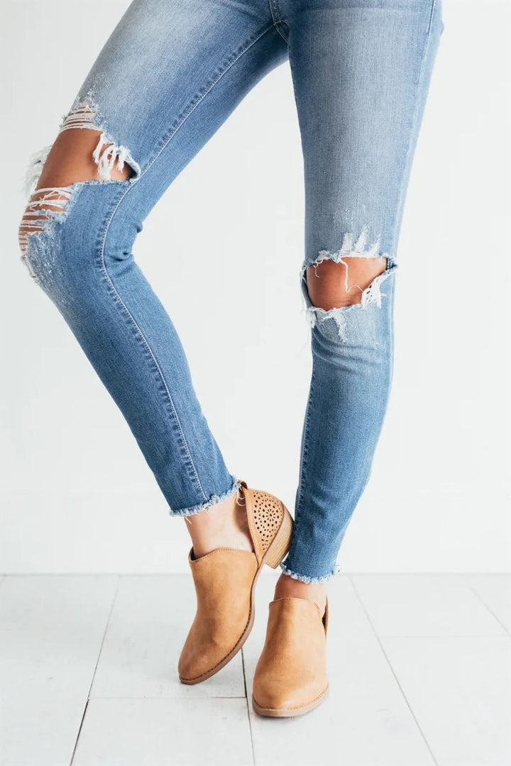 "Damen orthopädische Stiefel, beige, stilvoller Komfort und Unterstützung für gesunde Füße, elegantes Design."