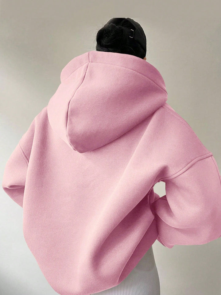 "Damen Oversized Hoodie mit modernem Kragen, lässiger Passform und weichem Baumwollmix, ideal für modische Looks."