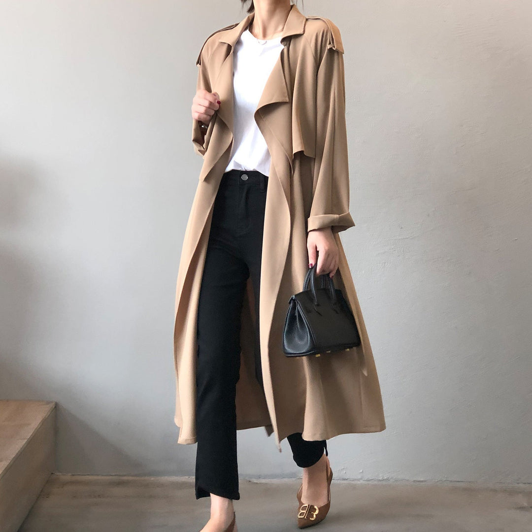 "Damen Retro Baggy-Trenchcoat in elegantem, weichen Stoff, modischer Vintage-Look, vielseitig für jeden Anlass geeignet."