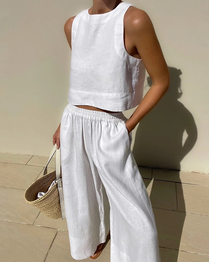 "Damen Sommer Zweiteiler-Set aus leichtem Stoff, minimalistisch in dezenten Farben, lockere Passform, elegant und luftig."