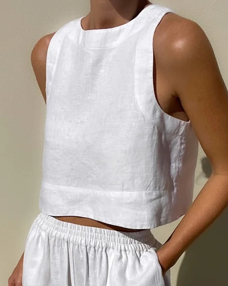 "Damen Sommer Zweiteiler-Set aus leichtem Stoff, minimalistisch in dezenten Farben, lockere Passform, elegant und luftig."