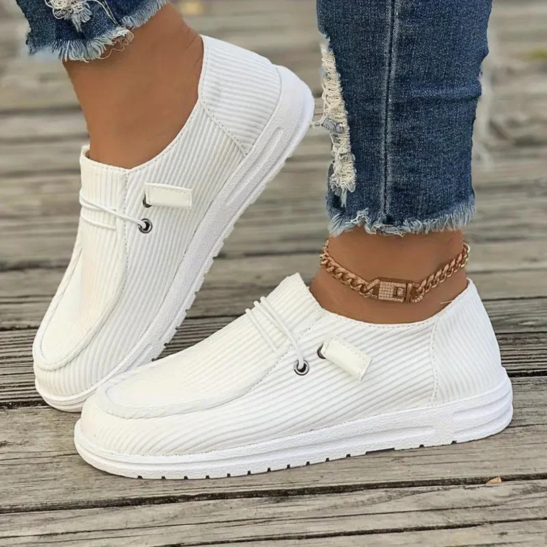 "Damen Sommerschuhe flach, schlupf-Stil, elegant und komfortabel. Ideal für Sommerausflüge und Alltag."